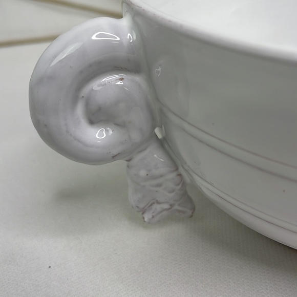 Fish Handle Bowl - Picture 2 of 6